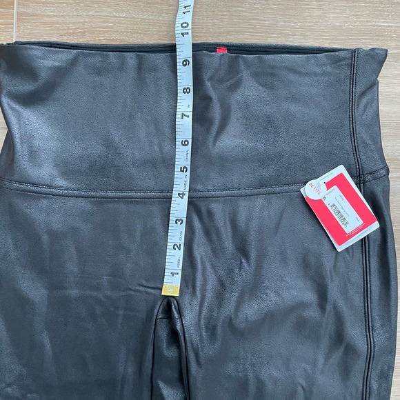 NWT Spanx Faux Leather PETITE Leggings size XL PETITE in Black - Picture 5 of 11